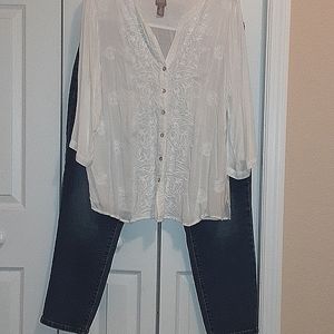 Chicos size 3 (XL)  tunic, EUC